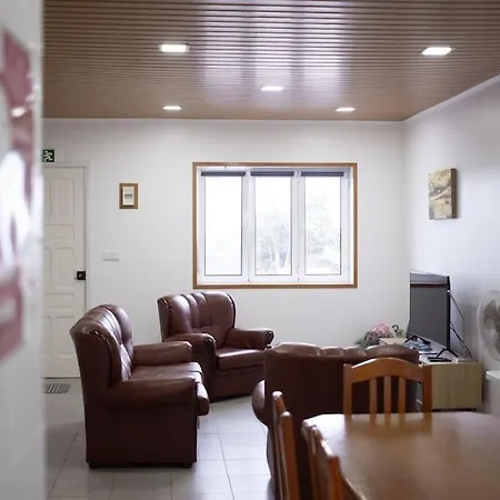 Holiday home Cantinho Do Cruzeiro Lajes *