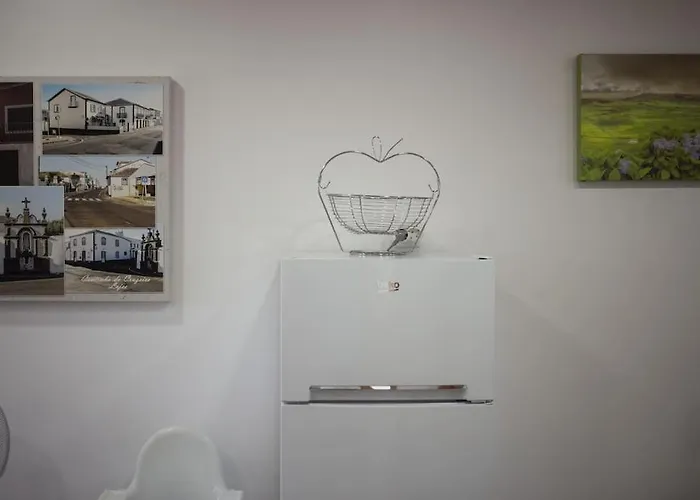 Cantinho Do Cruzeiro Lajes * Praia da Vitoria